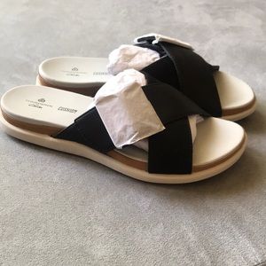 NWT cloudsteppers by Clark’s
